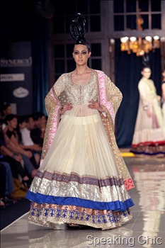 Manish Malhotra lehenga at Delhi Couture Week 2011